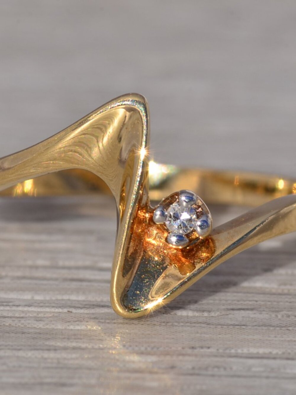 Vintage Diamond Ring in 14k Yellow Gold